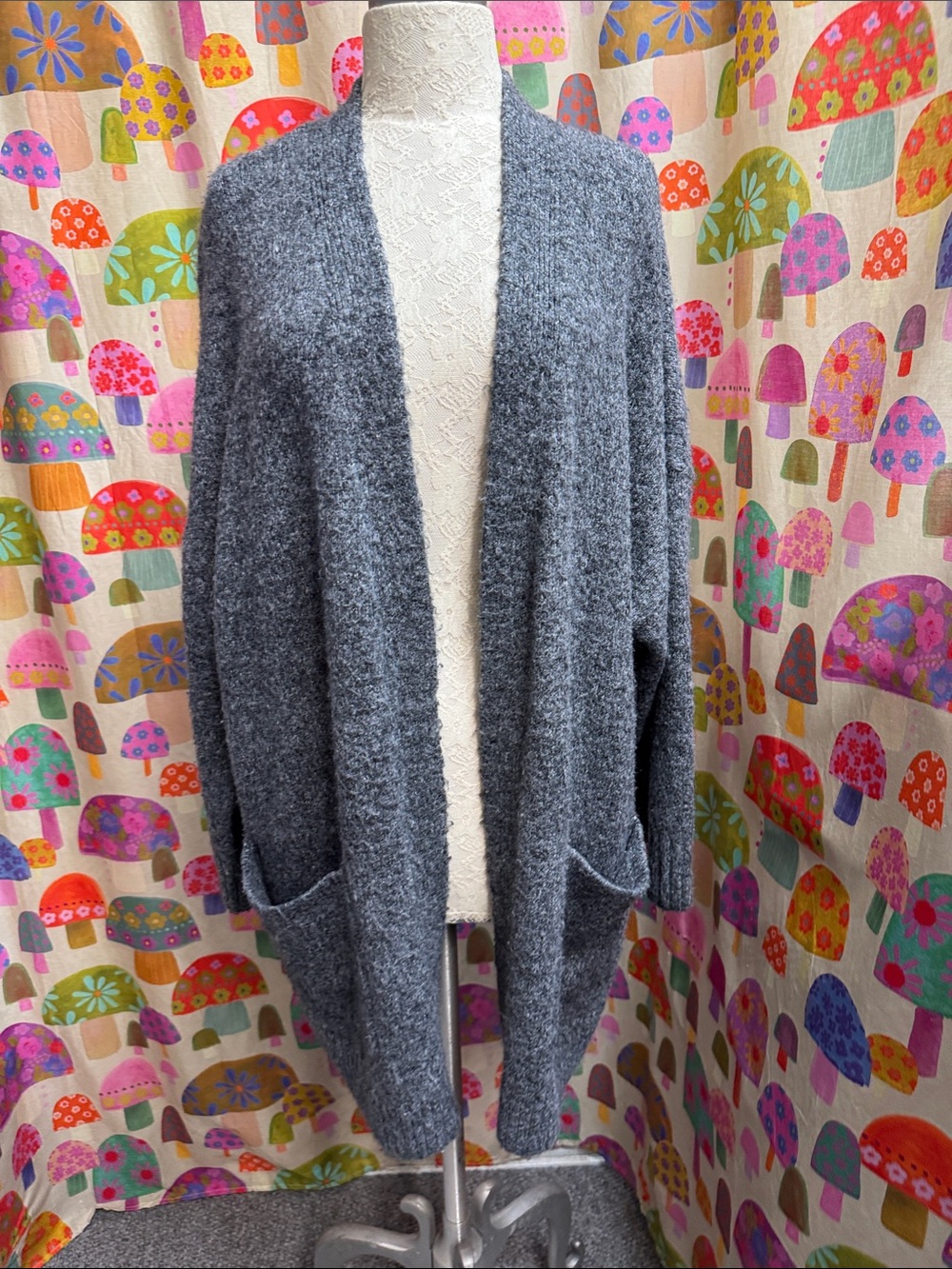 Old Navy Women's Open-Front Gray Cardigan with Pockets. 3X